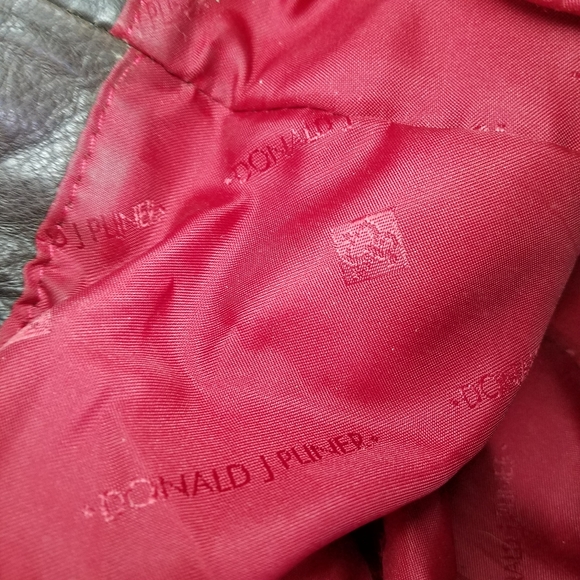 Vintage Donald J. Pliner Y2K Boho Soft Suede Leather Drawstring Bucket Hobo Bag - Picture 12 of 13